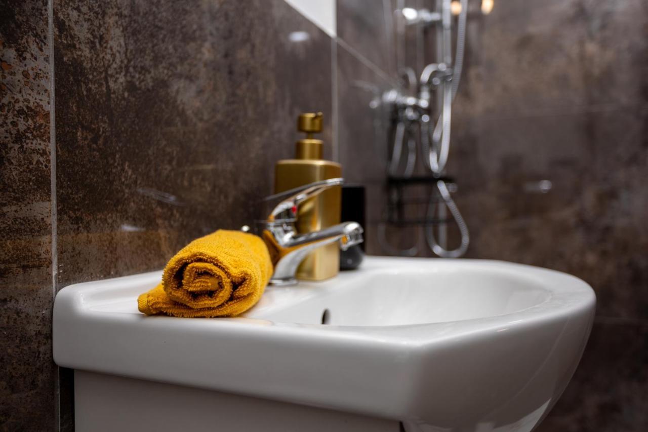 Green Goblin Apartment With Free Private Parking Budapest Exterior photo